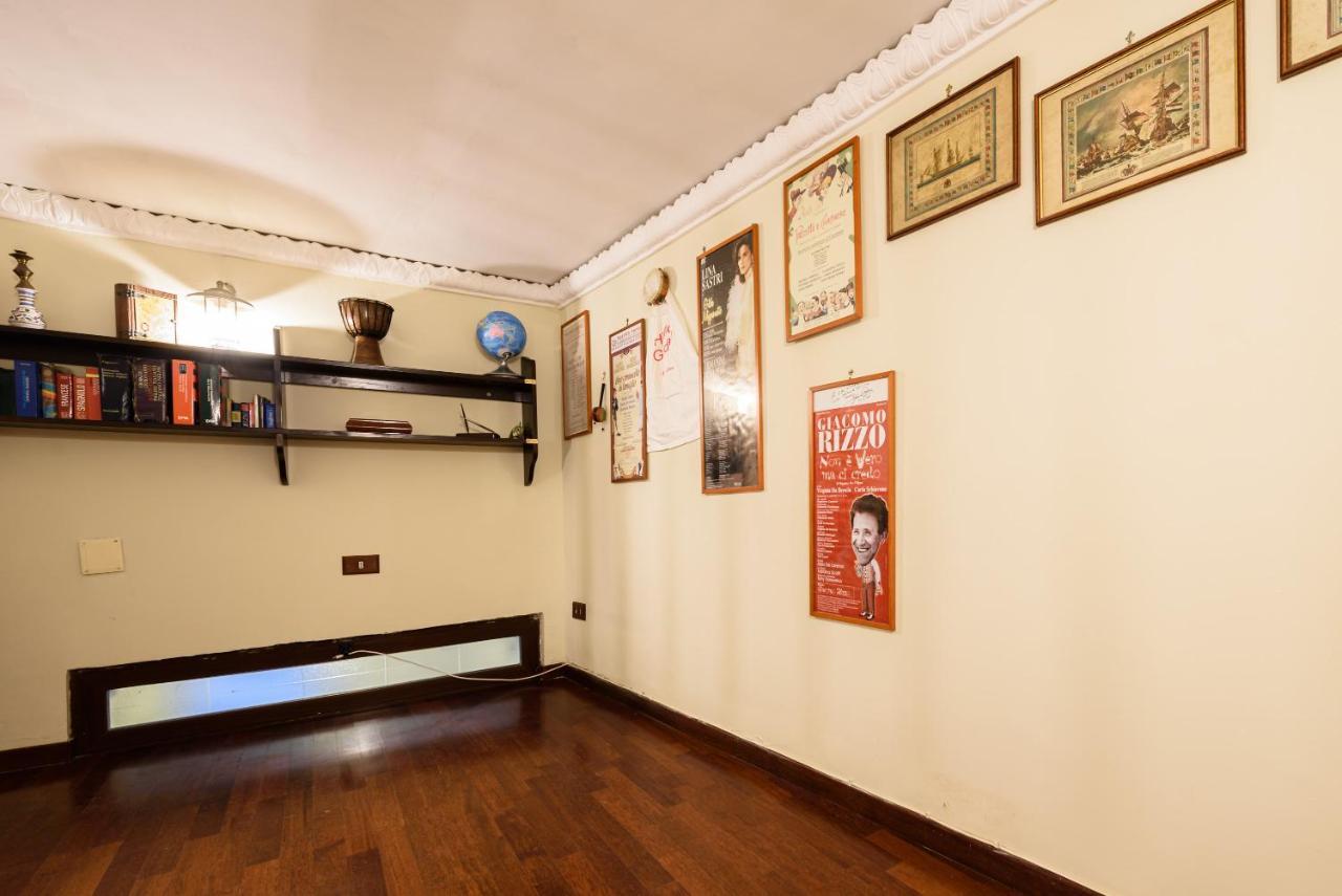 Casa Di Flo Daire Napoli Dış mekan fotoğraf