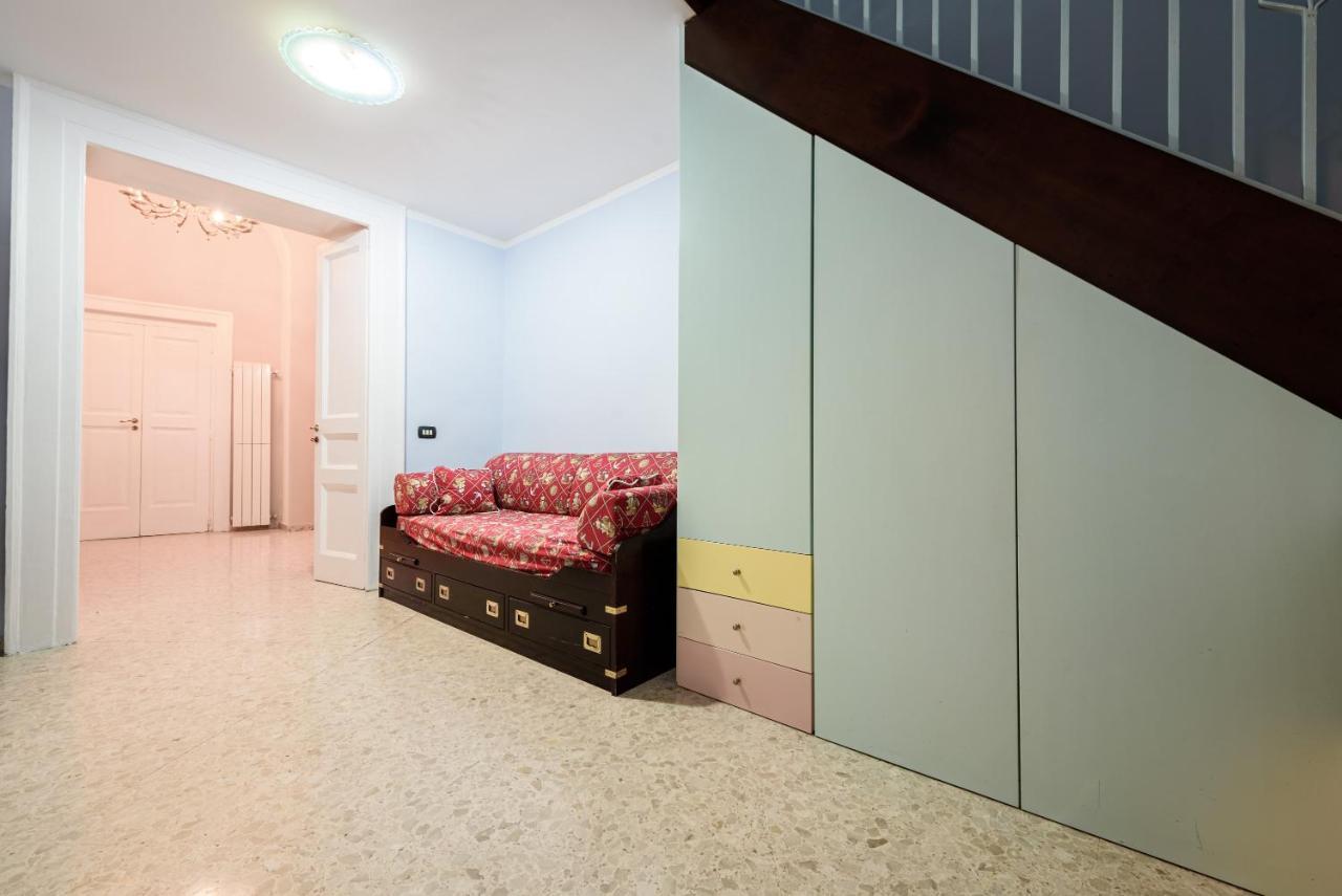 Casa Di Flo Daire Napoli Dış mekan fotoğraf